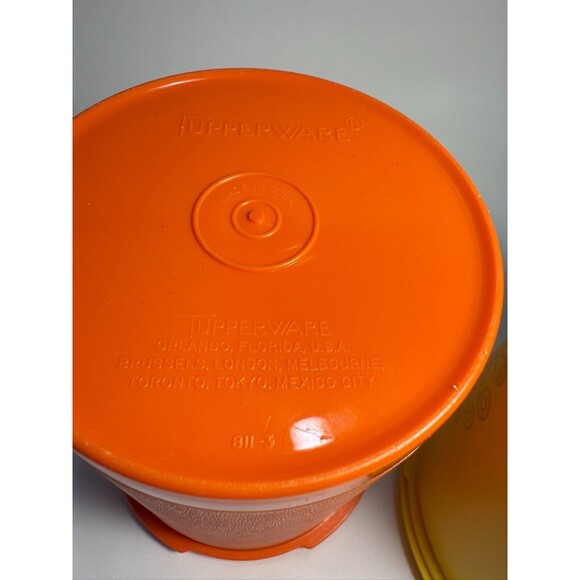 VTG Tupperware Orange Yellow Servalier Canister 811 With Lid Seal USA Set 2 - Picture 4 of 8